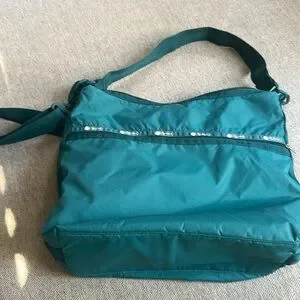 Lesportsac | Bags | Lesportsac Lg Bucket Shoulder Bag447